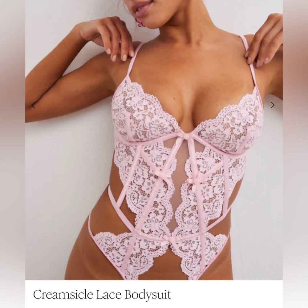 NWOT For Love & Lemons Creamsicle Lace Bodysuit Teddy - Picture 2 of 14
